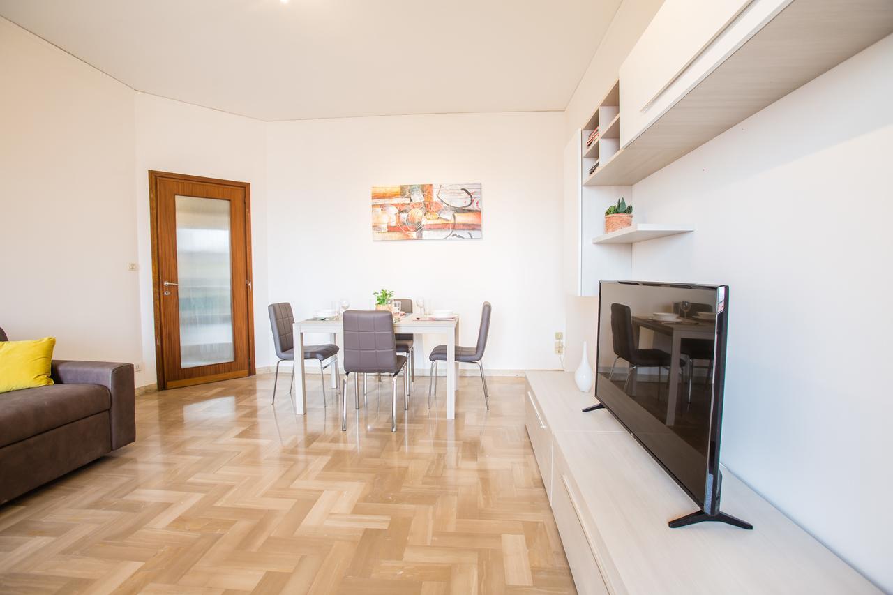 Gardappartamenti La Quiete Lake View Desenzano del Garda Ngoại thất bức ảnh
